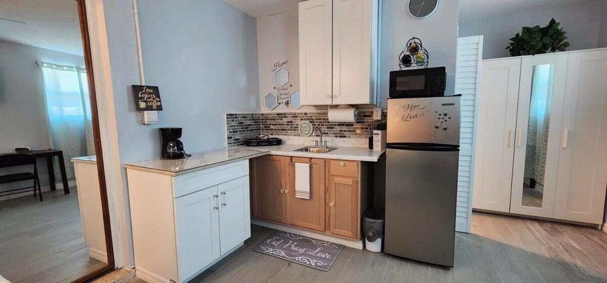 Apartment Sweet In Sarasota